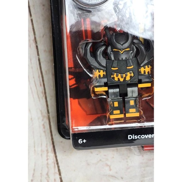 Roblox Dungeon Quest Volcanic Chambers 2 Figures & Accessories Set Exclusive - Picture 12 of 15